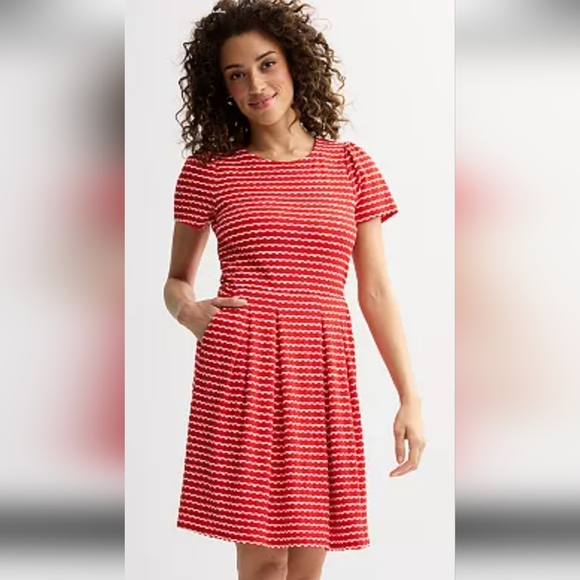 Draper James Dresses & Skirts - NWT Women's Draper James Short-Sleeve Knit Tee Dress With Pockets. Size L